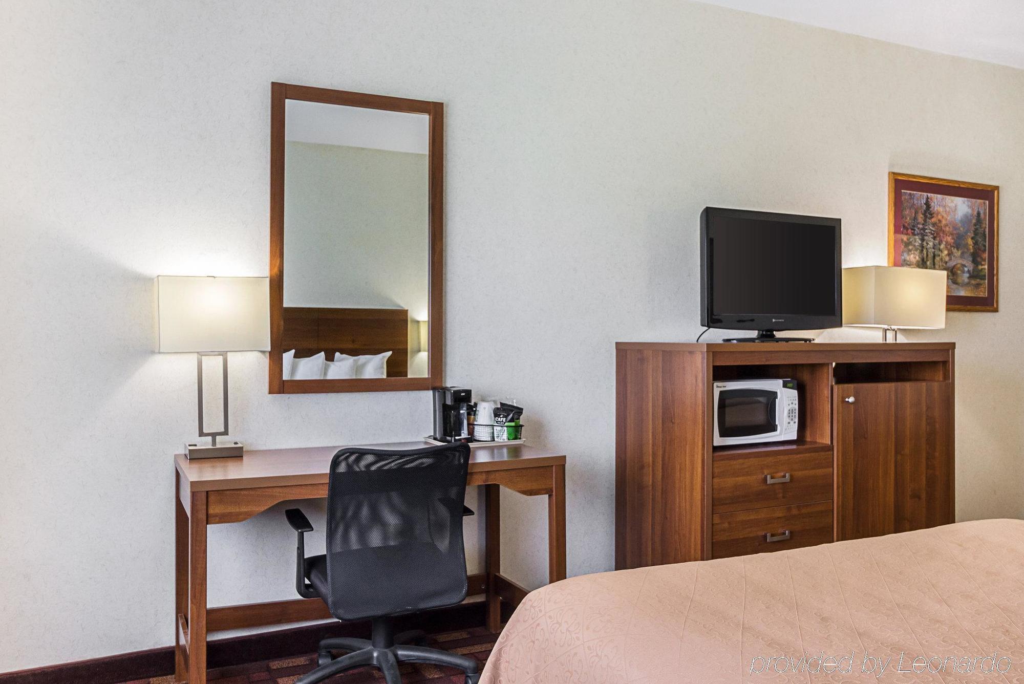 Econo Lodge Luverne I-90 Exteriör bild